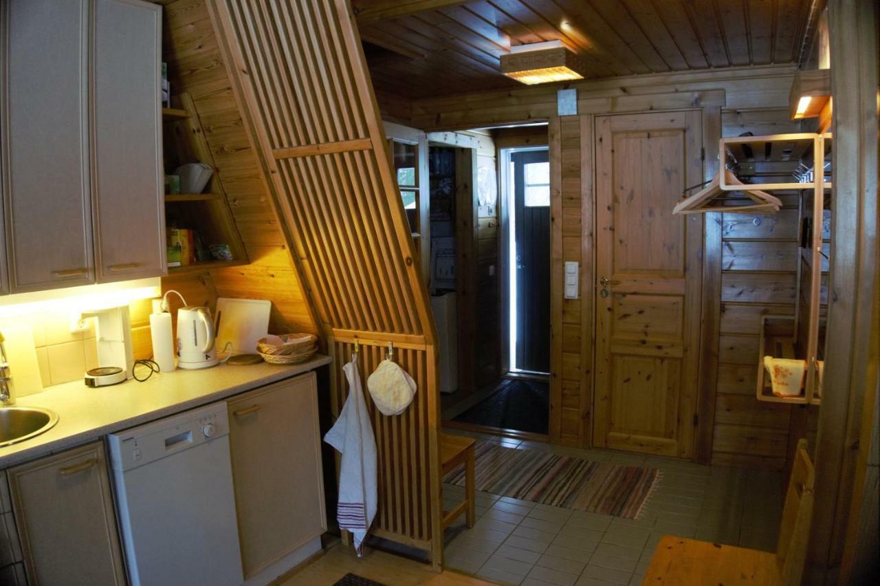 Yllaes Suistotie Cottage Äkäslompolo Buitenkant foto